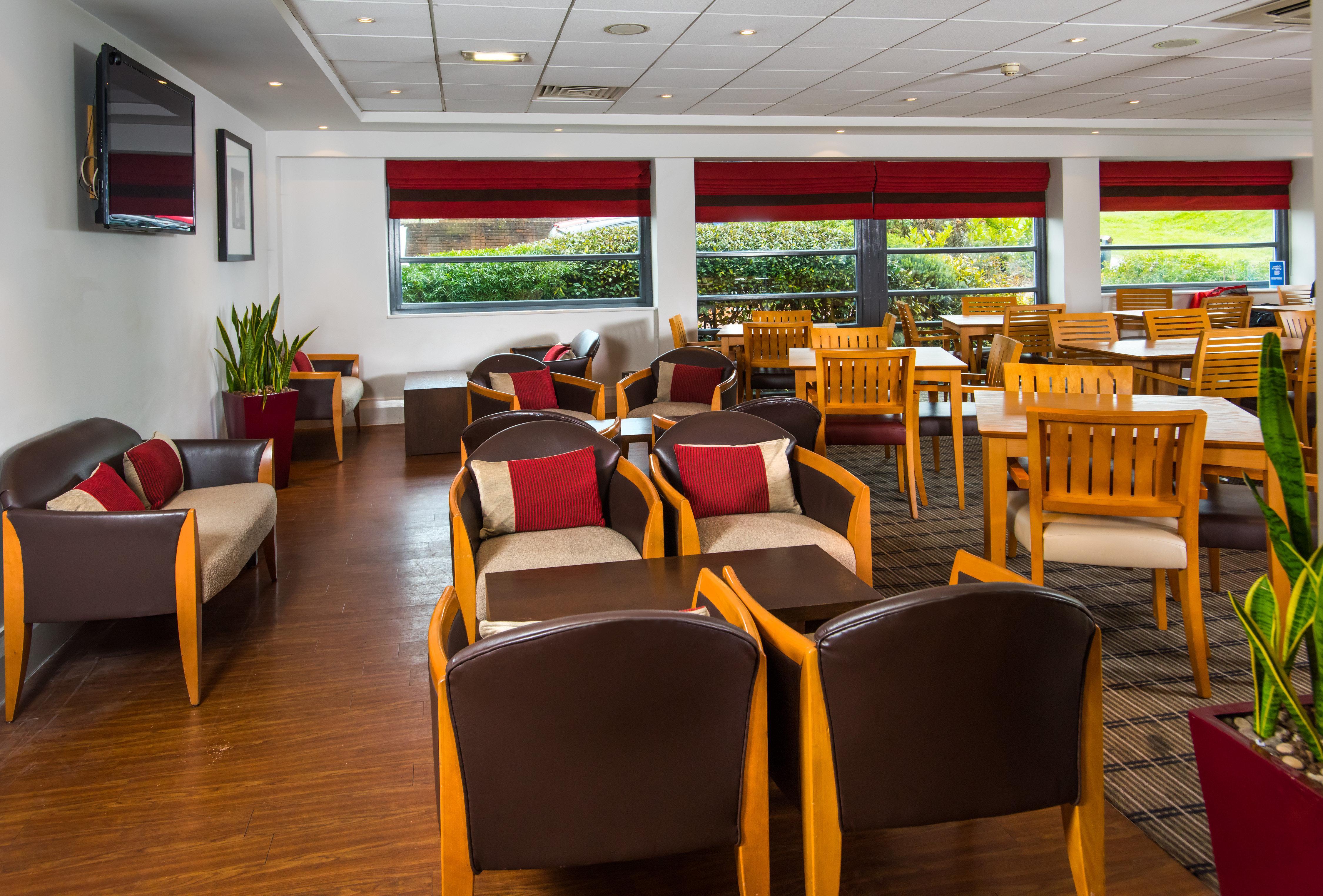Holiday Inn Express Swansea East By Ihg Eksteriør bilde
