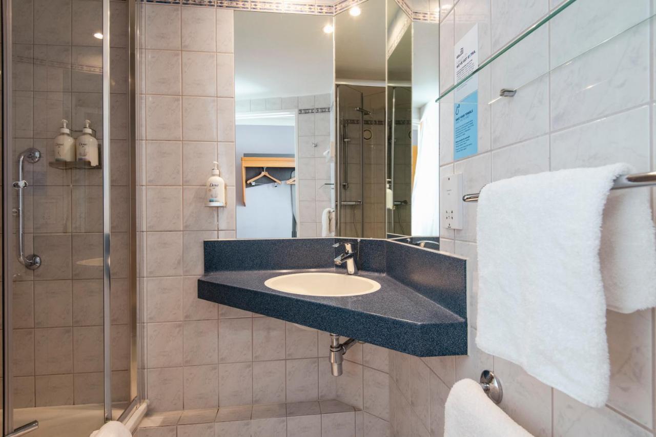 Holiday Inn Express Swansea East By Ihg Eksteriør bilde