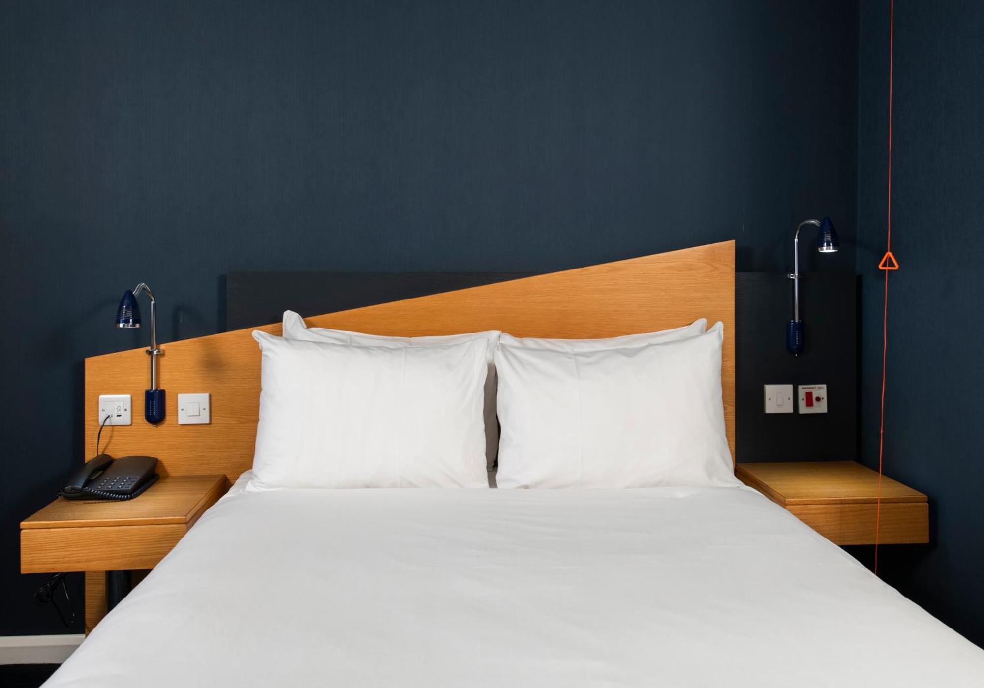 Holiday Inn Express Swansea East By Ihg Eksteriør bilde