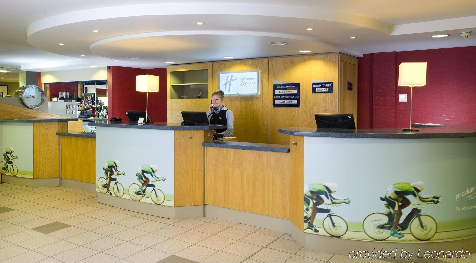 Holiday Inn Express Swansea East By Ihg Eksteriør bilde
