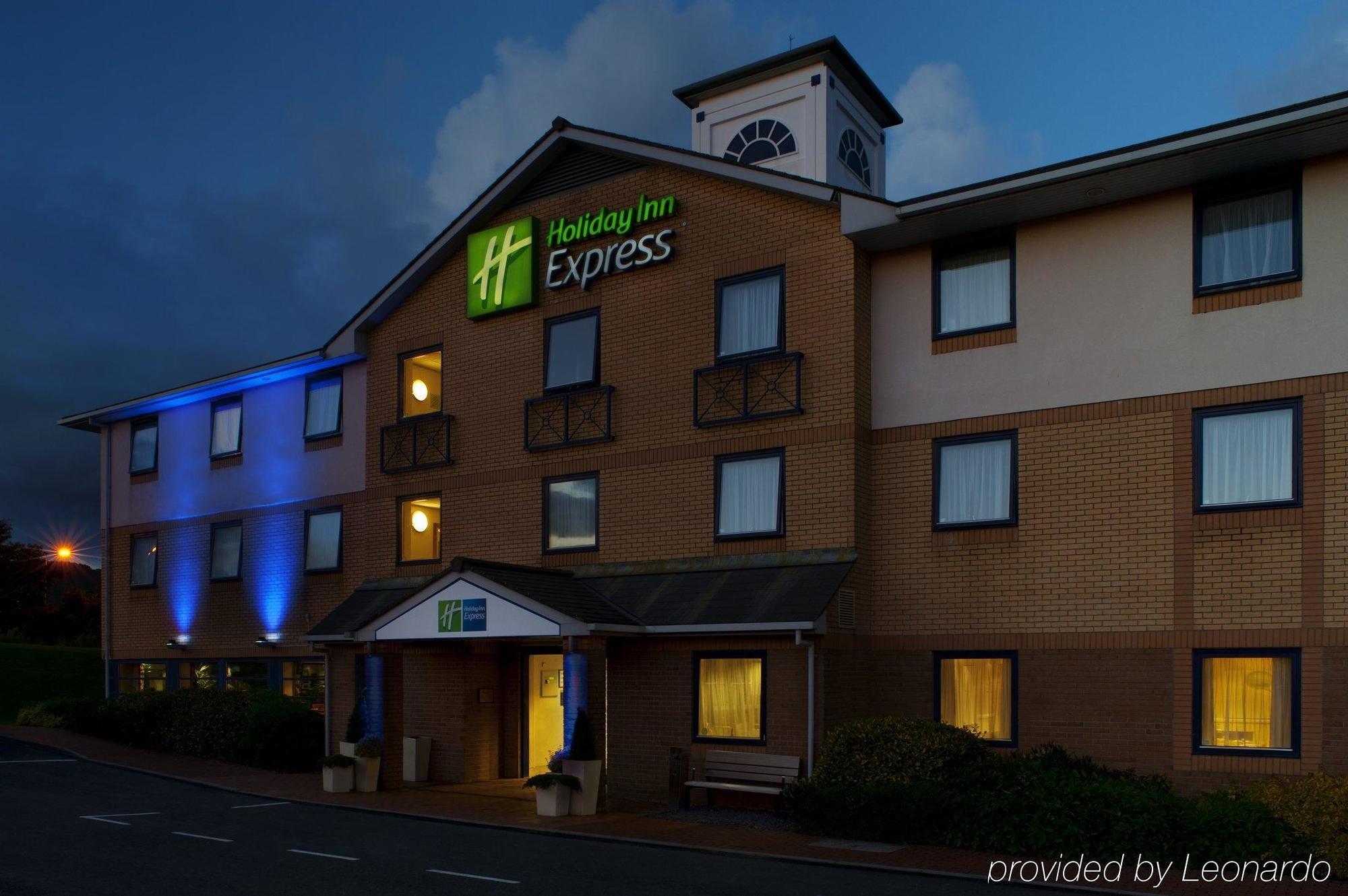 Holiday Inn Express Swansea East By Ihg Eksteriør bilde