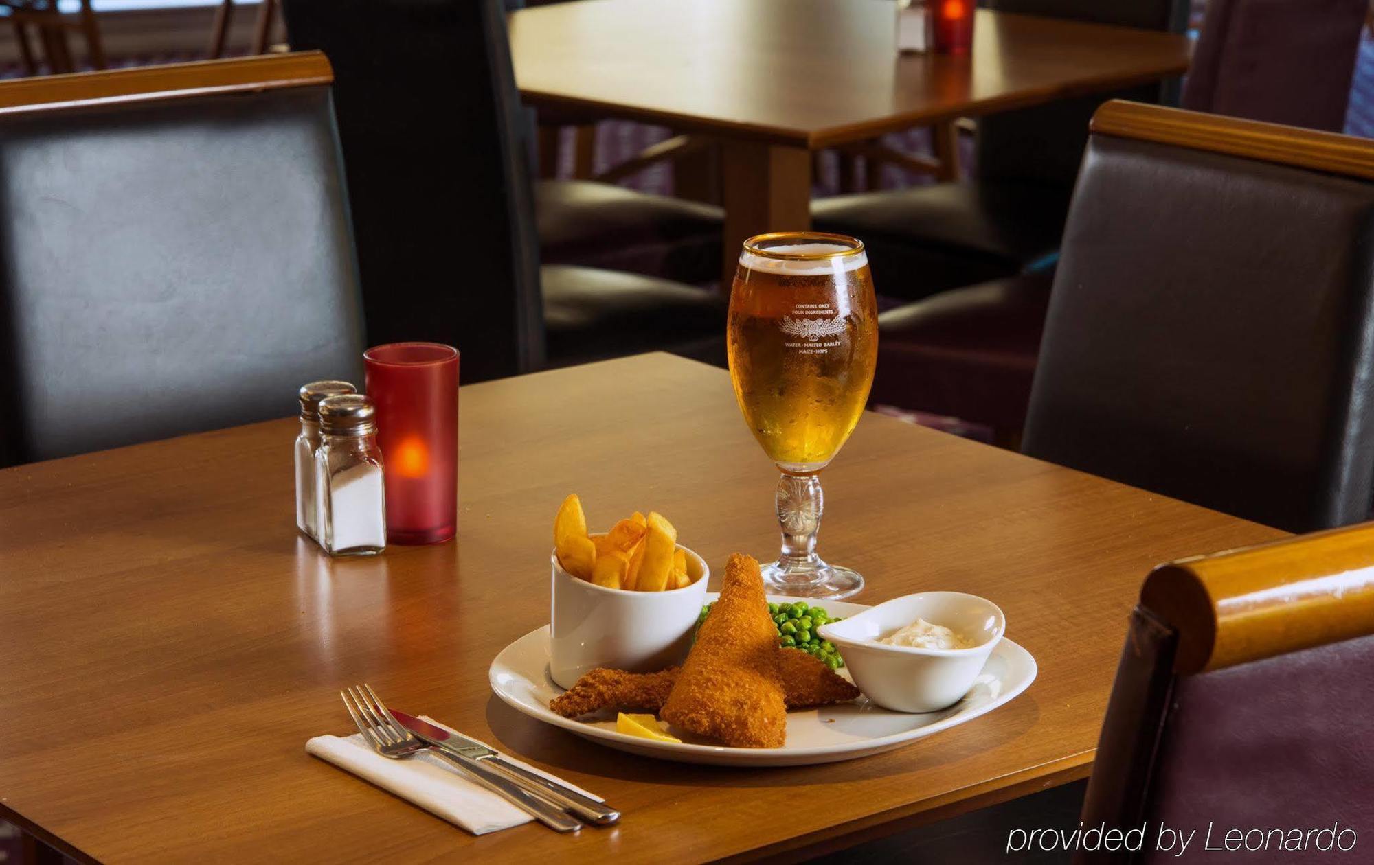 Holiday Inn Express Swansea East By Ihg Eksteriør bilde